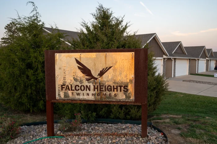 Falcon Heights 30